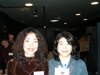 ���R����������