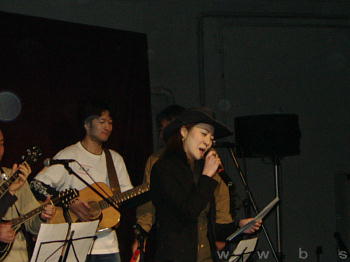 �c���^�I����E�{��̕����o���h�����o�[